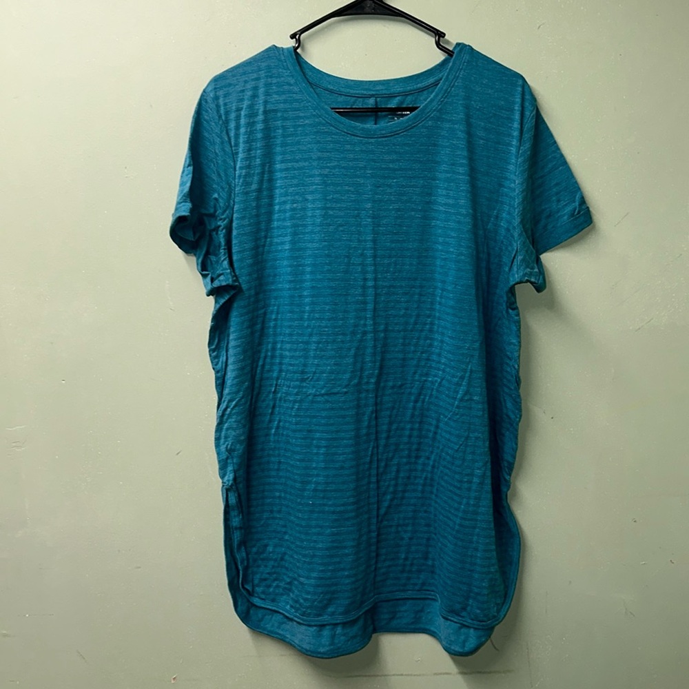 Womens short sleeve shirt